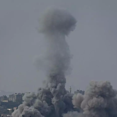 Tanques militares de Israel saem de Gaza após início da trégua com Hamas para libertação de reféns